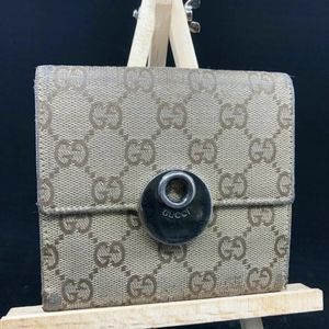 SOLD!!!Gucci Wallet